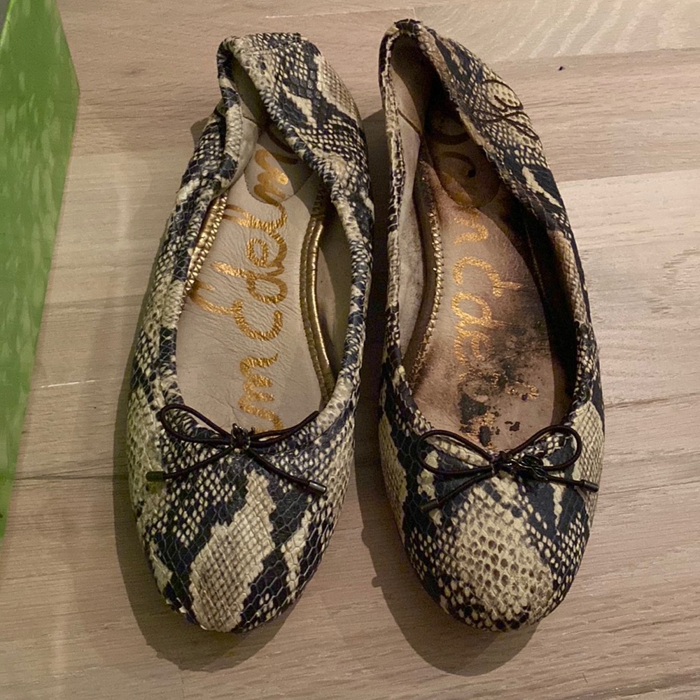 Snake skin flats